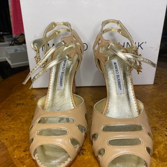 Manolo Blahnik nude & gold leather strappy sandal - Picture 1 of 6